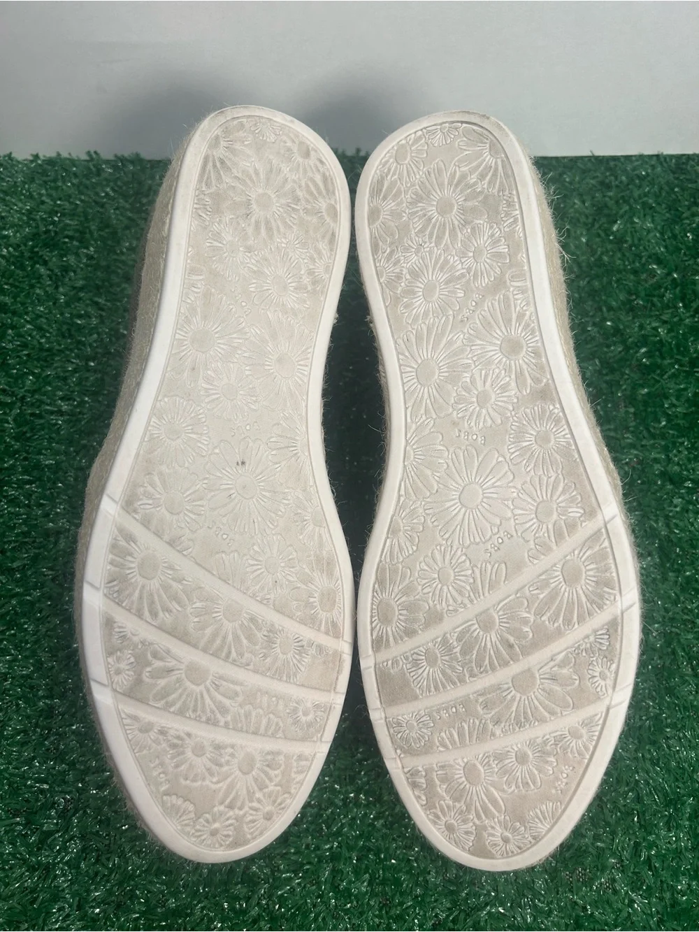 Skechers wrapped platform